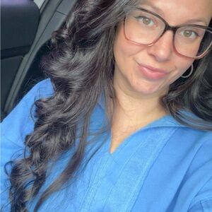 Meet your Posher, Stefanie :)